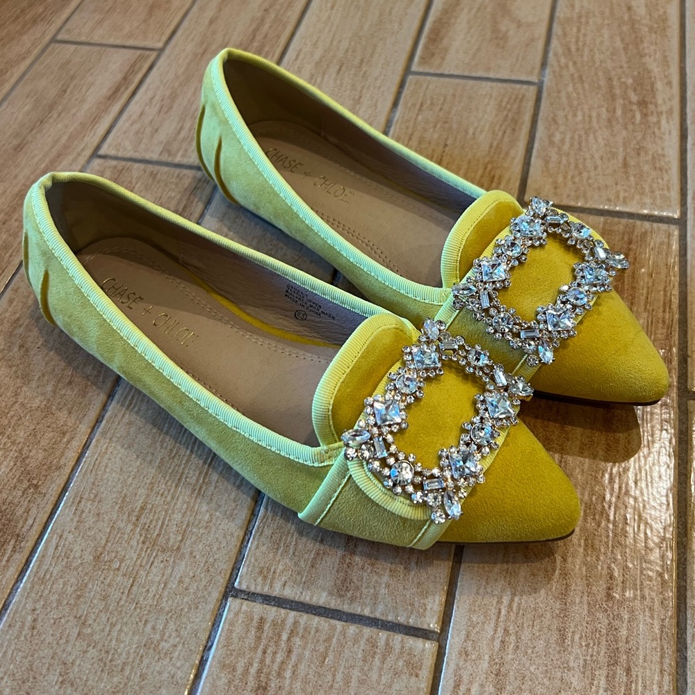 Chase + Chloe flats